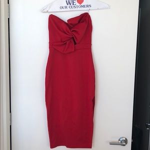 Red bow strapless dress
